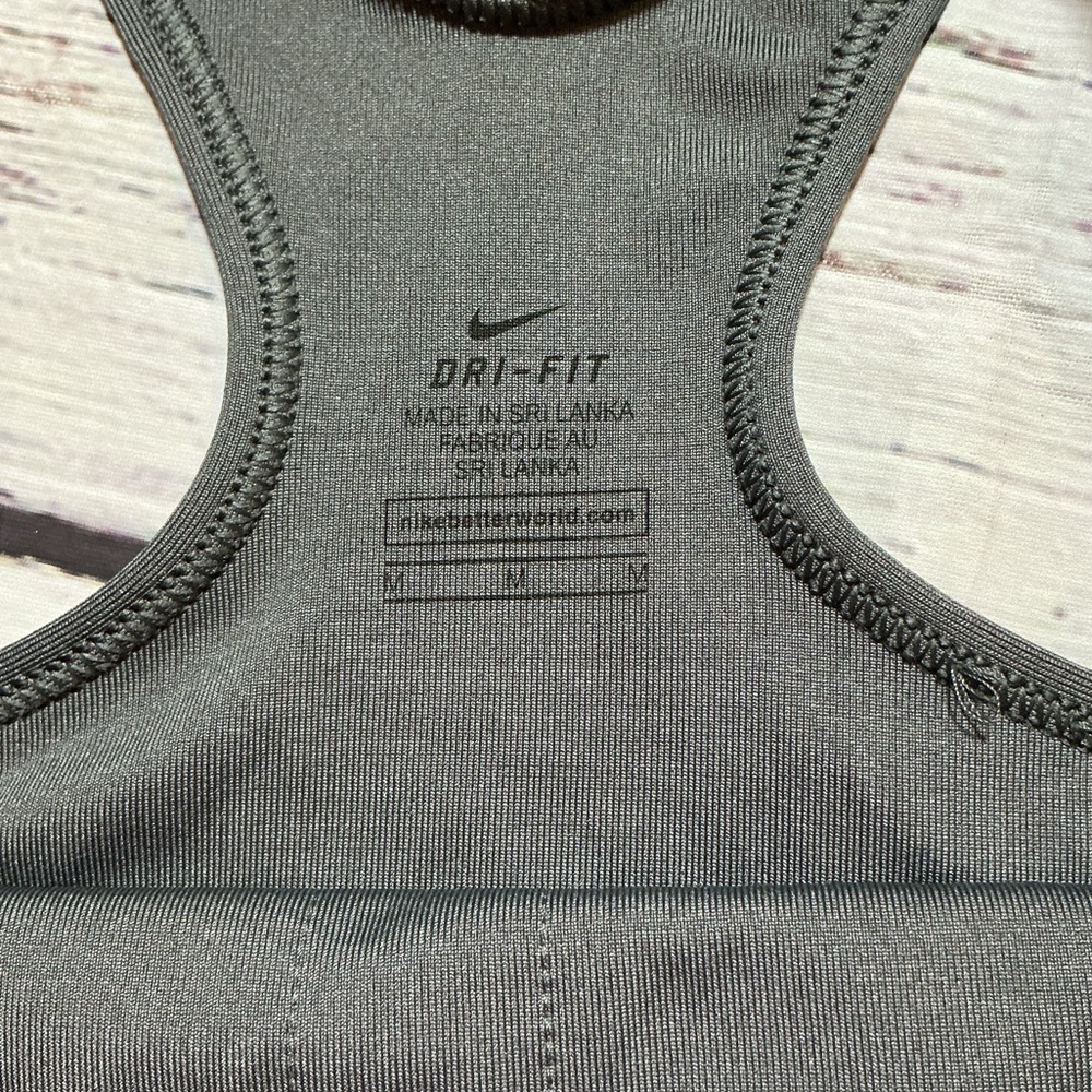 Women's Nike Pro Classic Training Sports Bra. Size M. - Picture 3 of 7